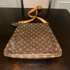 Authentic Pre Loved LV Monogram Musette Salsa GM Crossbody
